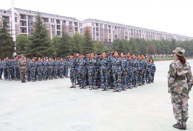 国家发改委:将扩大养猪场产能 启动补贴联动机制【开云kaiyun官方网站】(图1) kaiyun官网入口