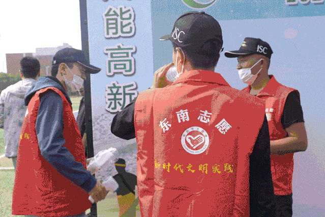 
“昆承杯”足球联赛来了 16支球队决战绿茵场-Kaiyun官方网站(图4)